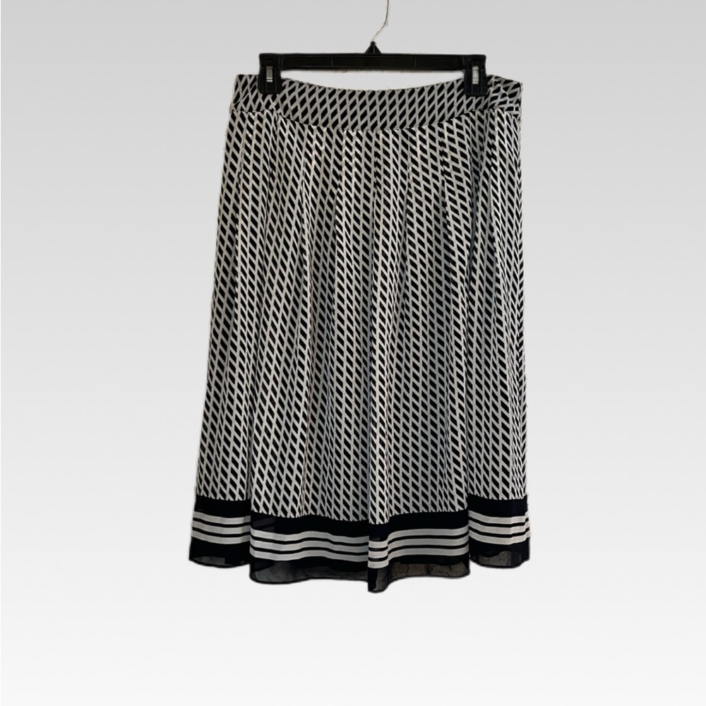 Talbots Black and White Geometric A-Line Skirt size 8 NWT